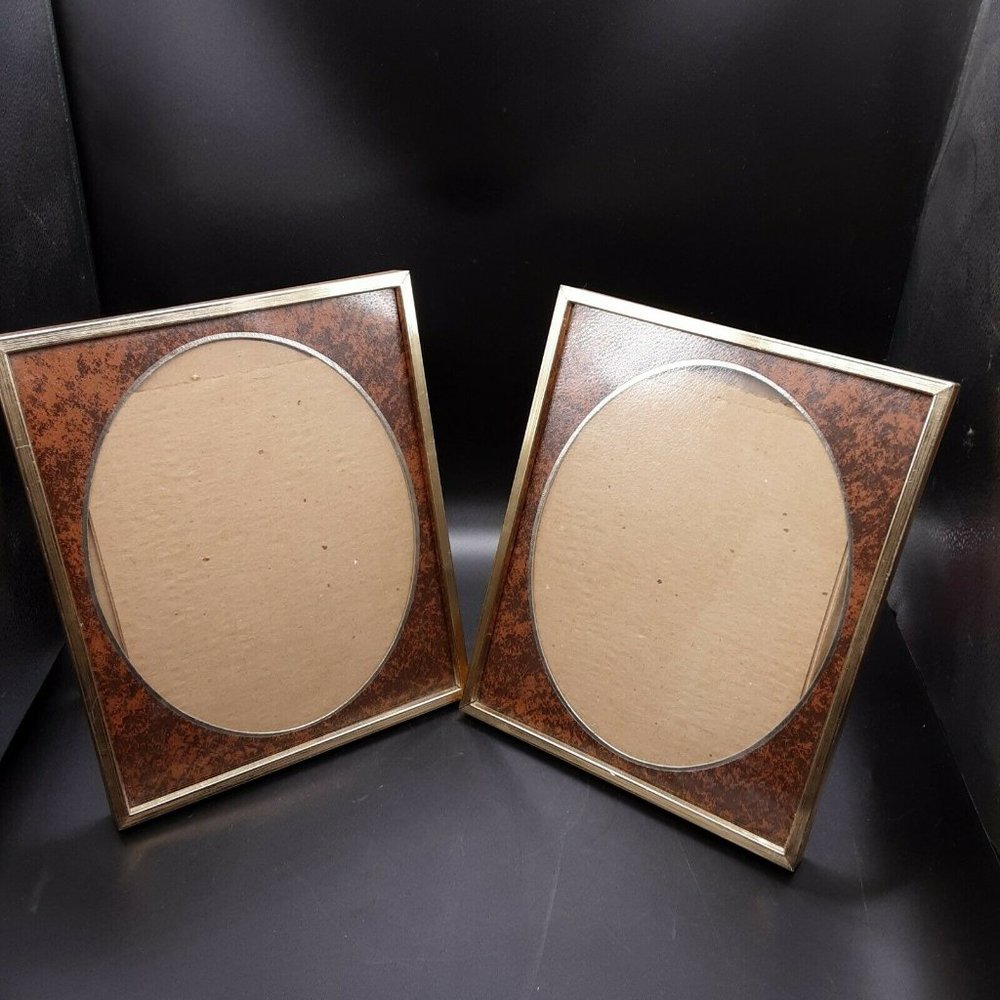 Set 2 Vintage 8x10 Photo Picture Frames 70s-80s Oval Gold Tone faux wood Velour